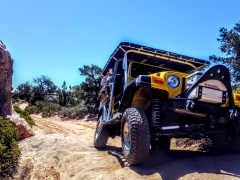Yellow-Jeep-Front-Shot-out-on-Trail